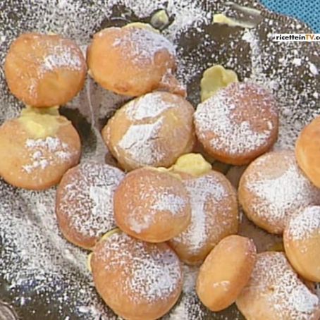 Bomboloni alla crema