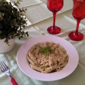 Penne con crema di pesto, ricotta e granella di nocciole - Tappa 3