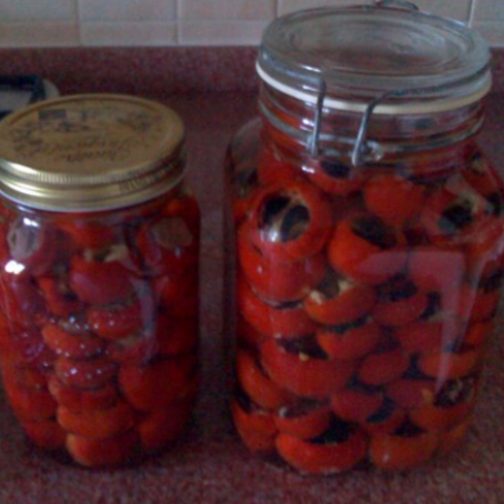 Peperoncini rotondi ripieni