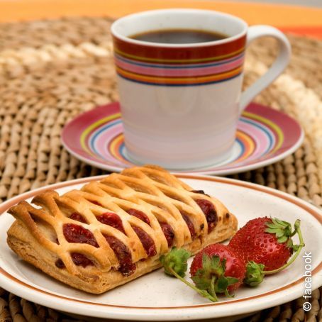 Mini strudel di pesche e fragole