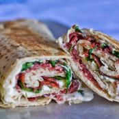 Piadina con stracchino, bresaola e rucola