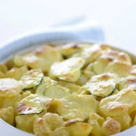 Gratin di pipe rigate con zucchine
