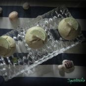 Muffin salati al lime con crema al fagiolino e feta