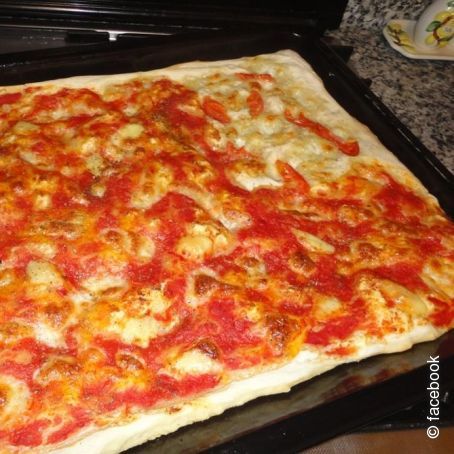 Pizza fatta in casa