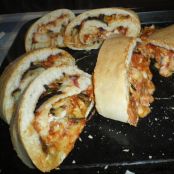ROTOLO DI PIZZA CON MELANZANE