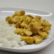 Pollo alle mandorle con riso pilaf