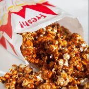 Popcorn caramellati al peperoncino e cannella