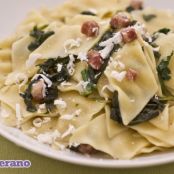 Maltagliati con spinaci e ricotta salata