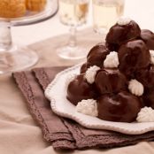 Profiteroles al cioccolato
