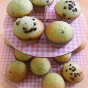 MUFFIN ALLA MENTA CON GOCCE DI CIOCCOLATO