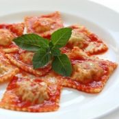 Ravioli di bietola con ricotta