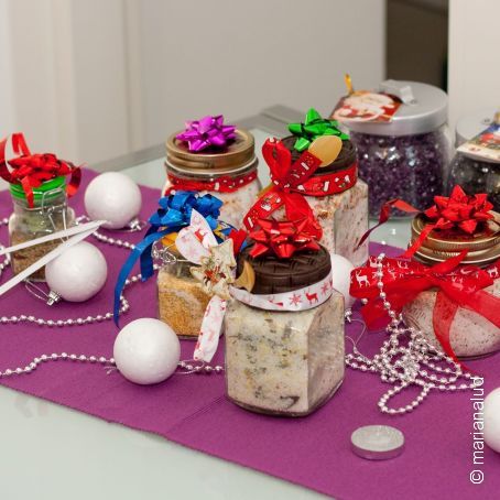 Sale agli aromi e condimenti in polvere per carni, pesce, arrosti e lesso.