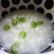Congee di riso salato