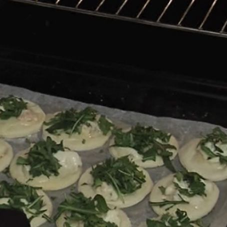Pizzette con rucola e gorgonzola