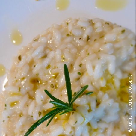 Risotto all’onda con limone e rosmarino