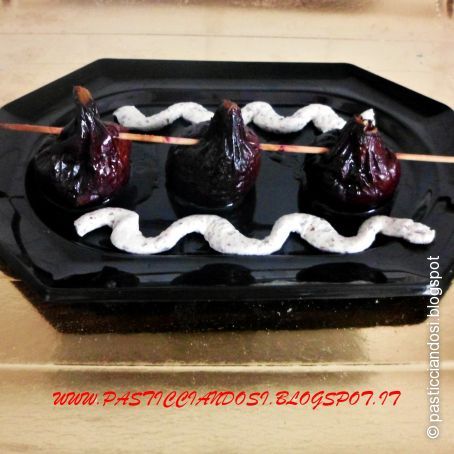 Fichi
caramellati con crema di ricotta e mandorle