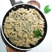 Penne con triglie e pesto prezzemolato