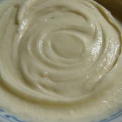 CREMA AL CIOCCOLATO BIANCO