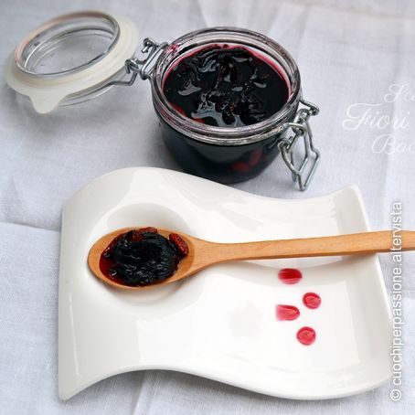 Sciroppo ai Fiori di Ibisco e Bacche di Goji