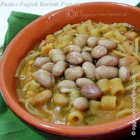 Pasta e fagioli borlotti freschi