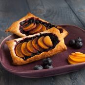 Sfoglie ai mirtilli e albicocche