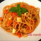 SPAGHETTI CON FETA E POMODORINI