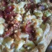 TORTA SALATA SPECK, ROBIOLA, EMMENTAL