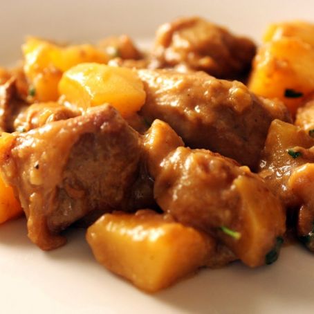 SPEZZATINO DI VITELLO CON PATATE