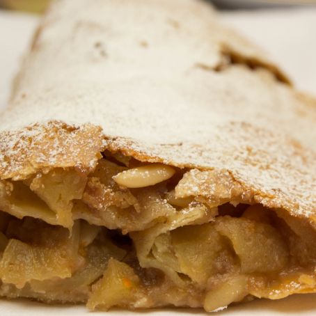 STRUDEL CLASSICO ALLE MELE