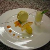 Macaron morbido al limone, granita alla vodka e arancia e sorbetto al mandarino