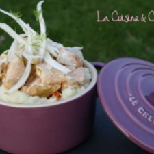 Mini-cocotte di salmone ai finocchi crudi e cotti su purea di rafano