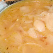 Zuppa di cipolle bianche