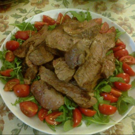Tagliata rucola e pomodorini