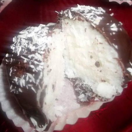 Tartufi di cocco, cioccolato e ricotta