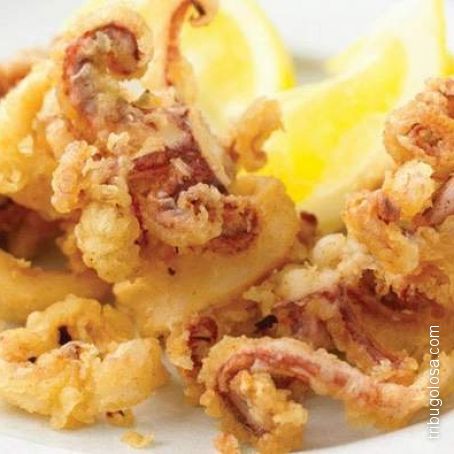 Anelli di calamari fritti