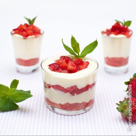 Tiramisù alle fragole