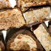TORRONE BIANCO E AL CIOCCOLATO