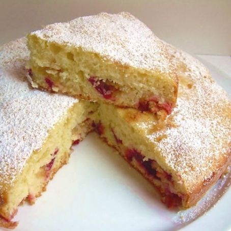 Torta allo yogurt e prugne