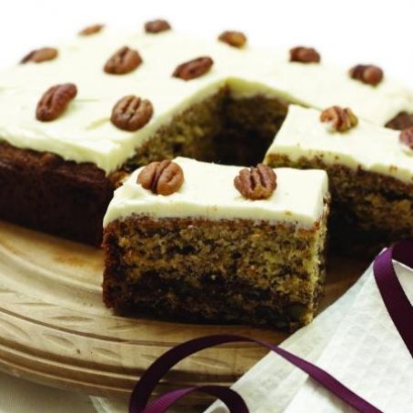 Ciambellone al caffé e noci con glassa al mascarpone