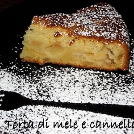 Torta morbidissima alle mele e cannella