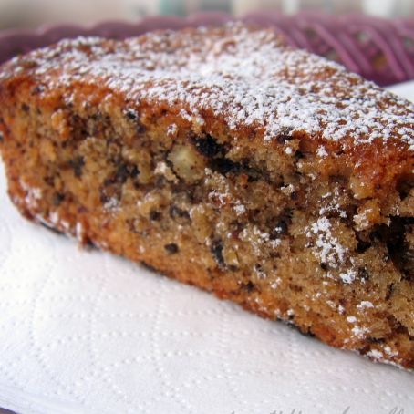 Torta di carote, mandorle e noci croccanti