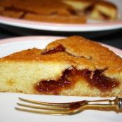 DOLCE RIPIENO DI MARMELLATA