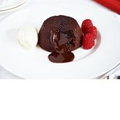 Piccole torte con cuore morbido di cioccolato