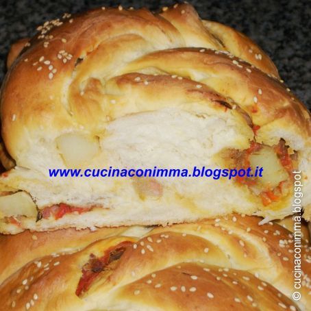 La treccia di Rapunzel con patate e peperoni