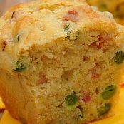 Cake ai piselli, scamorza e pancetta affumicata