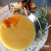 Vellutata di zucca e patate al curry