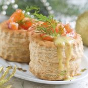 Vol-au-vent al salmone affumicato al finocchio e aneto