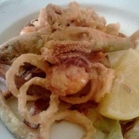 Fritto misto di pesce e verdure