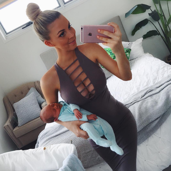2 SETTIMANE dopo il PARTO, POSTA una FOTO che vi far&agrave; ARRABBIARE