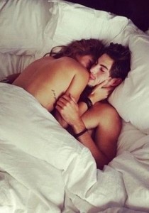 SESSO: Ecco COSA FANNO LE COPPIE che fanno MOLTO L'AMORE